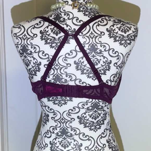 LA SENZA Beyond Sexy - Classic Plunge 36 C - Picture 3 of 7